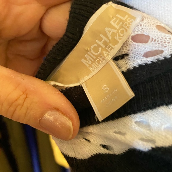 MK B&W stripe knit top with sillier accent - Picture 5 of 5